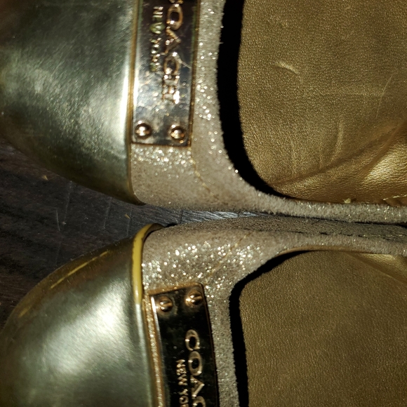 Coach Womens Darsi Gold Ballet Flats - Picture 2 of 5